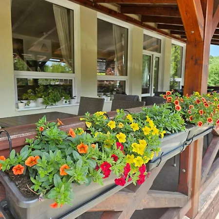 Paradajs - Pri Jazere Aparthotel Banská Štiavnica